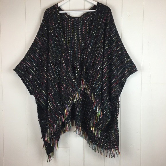 Do Everything In Love One Size Poncho Sweater Lot - Picture 5 of 7